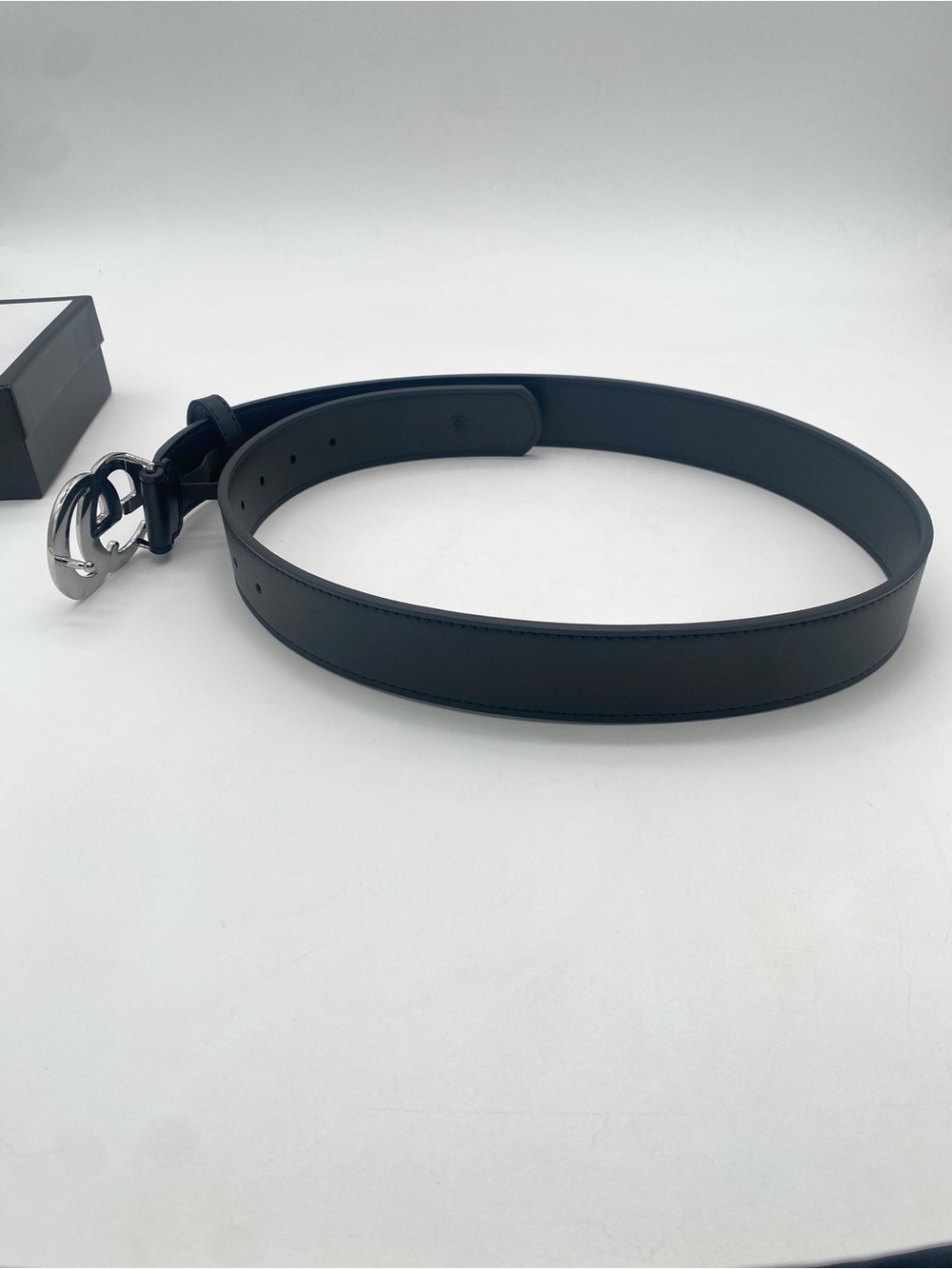 Gucci Black Leather Belt with Gold GG Marmont Buckle- 100 L W Box & Dustbag - Picture 15 of 16